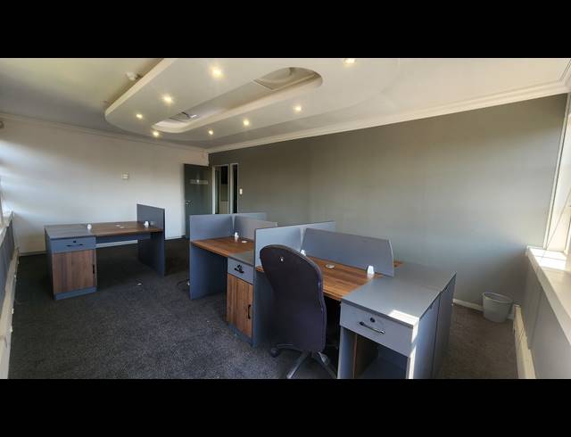 325M² OFFICE TO LET IN FOURWAYS